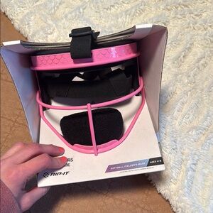 Pink Softball Fielder's Mask